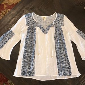 Gauze blouse with 3/4 bell sleeves